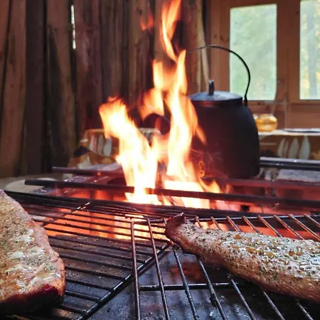 Sakarinniemi- Vaikon Loma 5 By Interhome