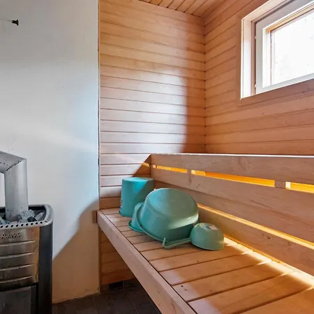 Sakarinniemi- Vaikon Loma 5 By Interhome
